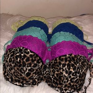 Pink Victoria’s Secret push up date bras